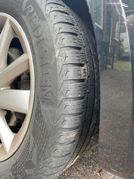 ANWB waarschuwt voor slechte autobanden: een derde van de geteste banden is onveilig